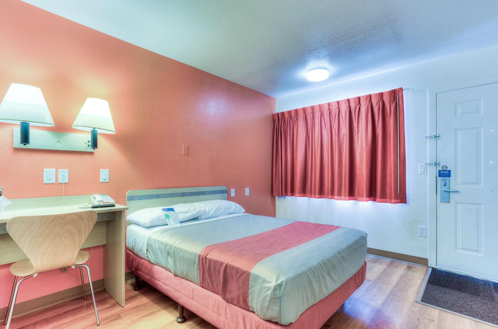 Motel 6-Tigard, Or - Portland South - Lake Oswego ภายนอก รูปภาพ