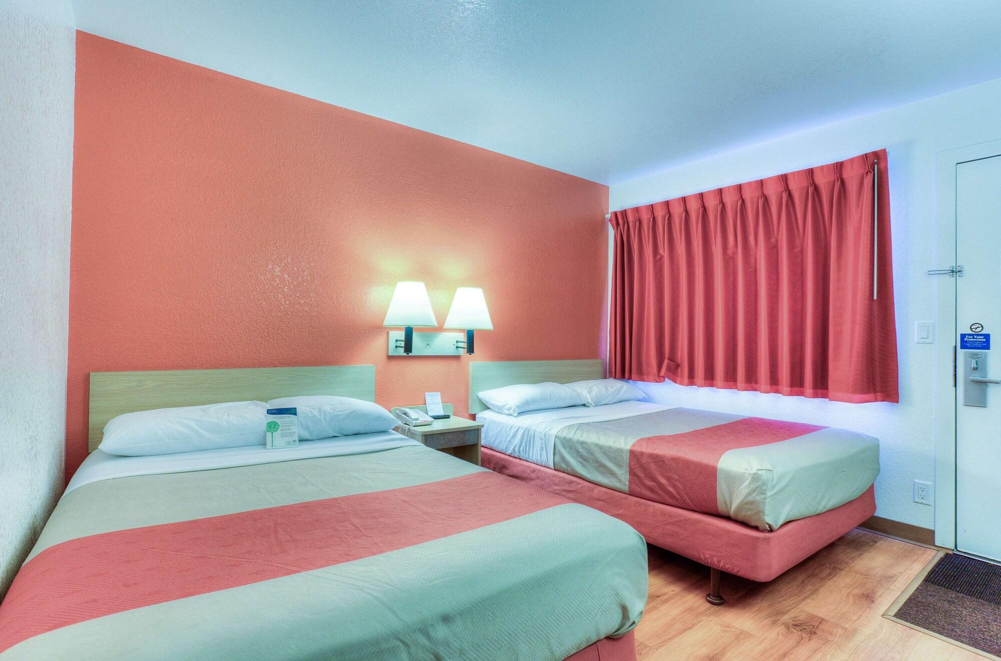 Motel 6-Tigard, Or - Portland South - Lake Oswego ภายนอก รูปภาพ