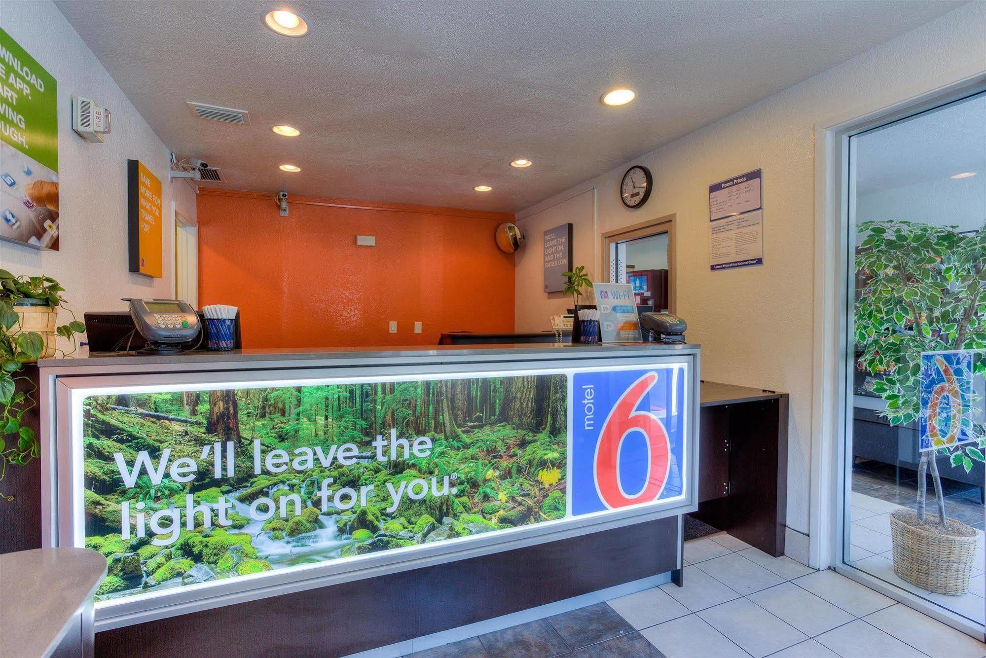 Motel 6-Tigard, Or - Portland South - Lake Oswego ภายนอก รูปภาพ